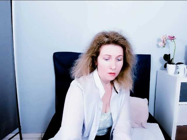 צילומי מסך משודרים LeaModel
