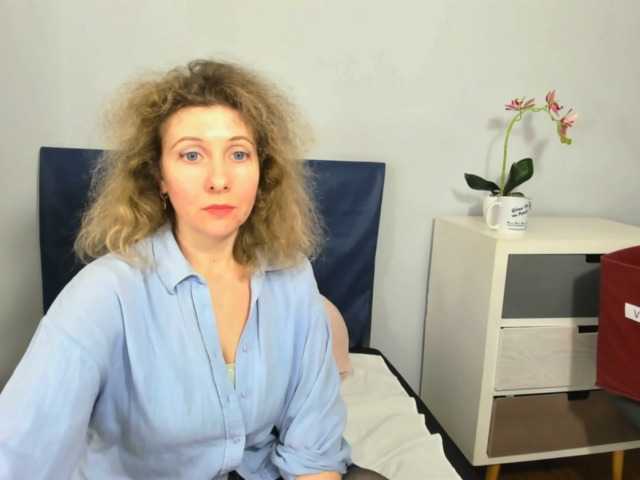 צילומי מסך משודרים LeaModel