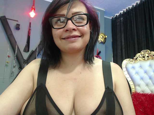 תמונות Leia-bennet Double vibration 11,22,33,44,55,66,99,111,222.33 :welcome Hi, I'm a Latin girl, :sexy very hot willing to fulfill your fantasies...Hi,Soy una chica latina, muy caliente dispuesta a cumplir tus fantasías.