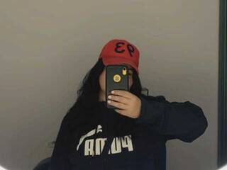 צ'אט וידאו ארוטי LeilaSweetCat