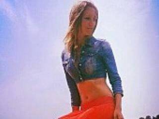 צ'אט וידאו ארוטי lena1994444