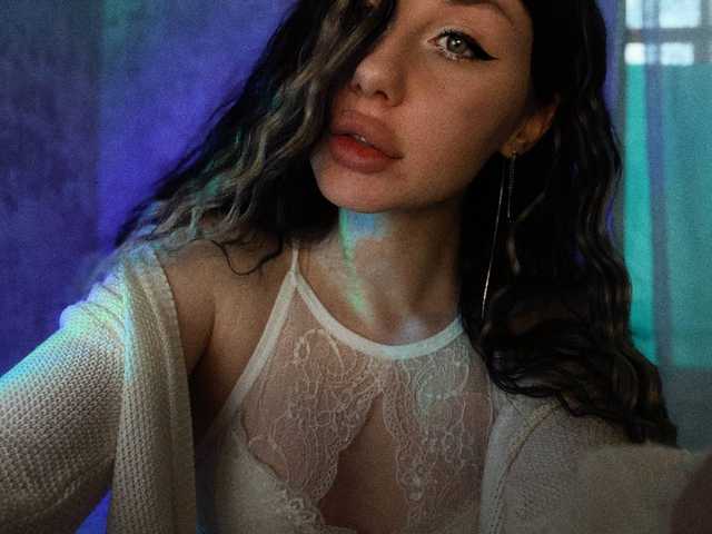 תמונה של הפרופיל elenaaddiction