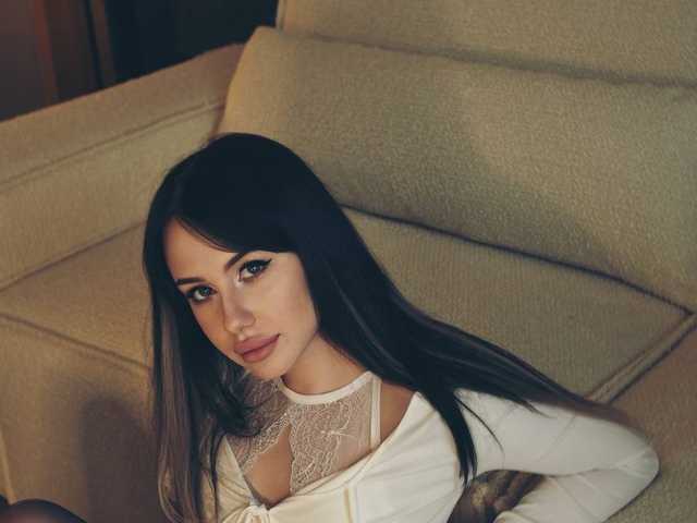 תמונה של הפרופיל elenaaddiction