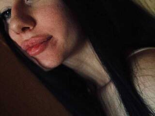 צ'אט וידאו ארוטי lenaaddiction1