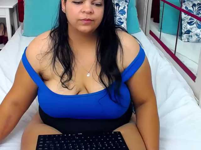 צילומי מסך משודרים LeslieJoyy