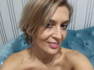 צ'אט וידאו ארוטי LexiCooper