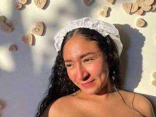 צ'אט וידאו ארוטי Lexiiee1