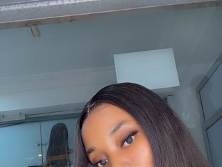 צ'אט וידאו ארוטי LexyVyei