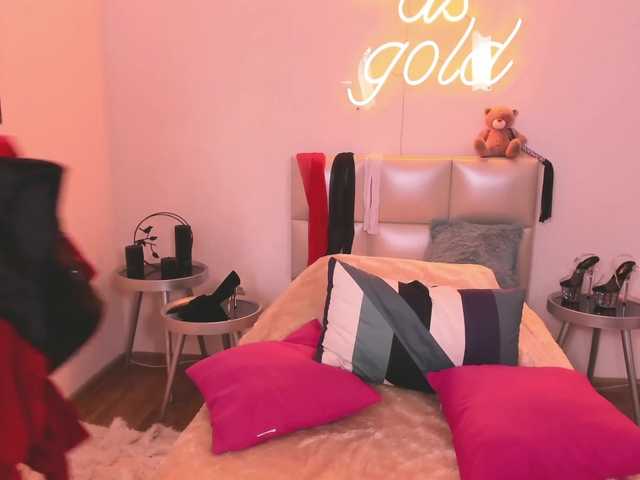 צילומי מסך משודרים LiaMona