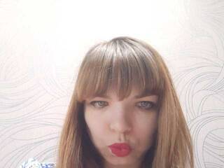 צ'אט וידאו ארוטי lila-mika