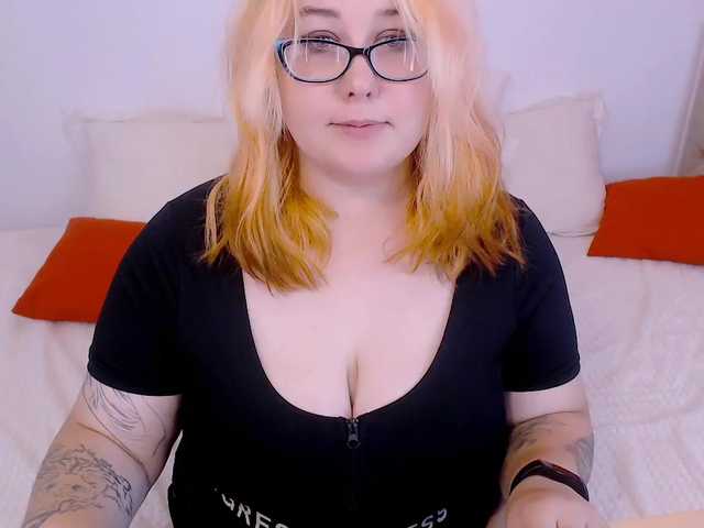 צילומי מסך משודרים LinaMoore