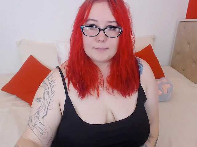 צילומי מסך משודרים LinaMoore