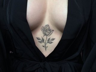צ'אט וידאו ארוטי atheena