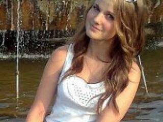 צ'אט וידאו ארוטי liliangel