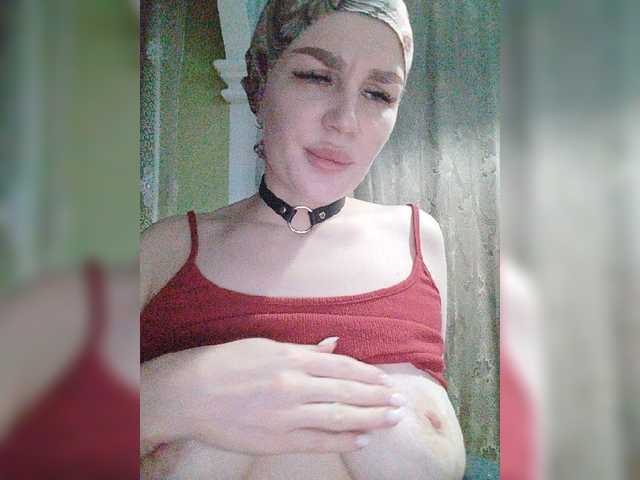 תמונות Liliannea I'm raising money for treatment. Every token counts! Tokens only in the general chat. All naked and sexy games only in private. Loved vibrations 15,21,55! 101 CURRENT IS THE STRONGEST VIBRO FOR 30 SECONDS! @remain Treatment