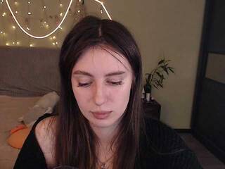 צ'אט וידאו ארוטי Lilijily