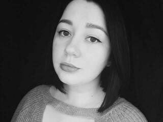 צ'אט וידאו ארוטי LillieCunnin