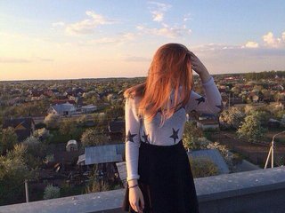 צ'אט וידאו ארוטי Lilly-Collins