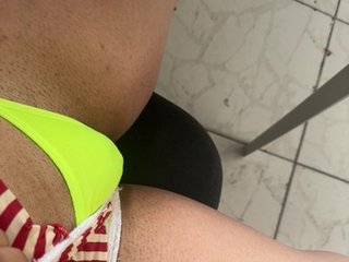 צ'אט וידאו ארוטי LillyAndrezza66