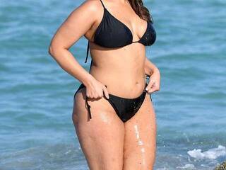 צ'אט וידאו ארוטי LillyCollinss