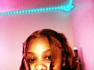 צ'אט וידאו ארוטי LillyGoddess