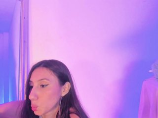 צ'אט וידאו ארוטי lilyevans