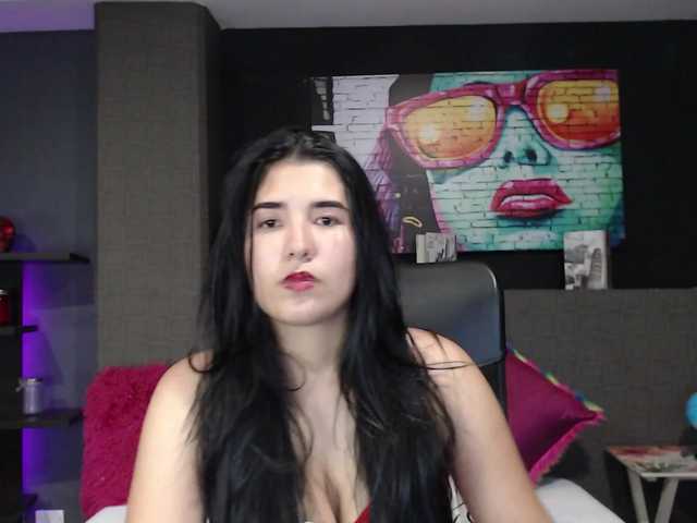 תמונות lilypreston Hello guys, I am here to share a while with the hope that Goal play my tits @remain