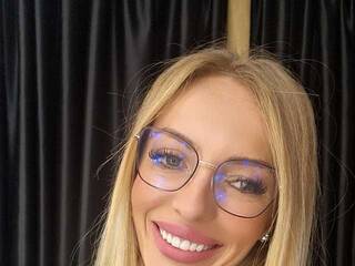 צ'אט וידאו ארוטי LinaCarter