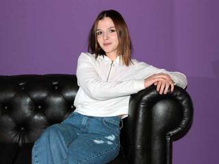 צ'אט וידאו ארוטי LinaGlow