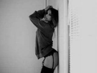 צ'אט וידאו ארוטי linndda