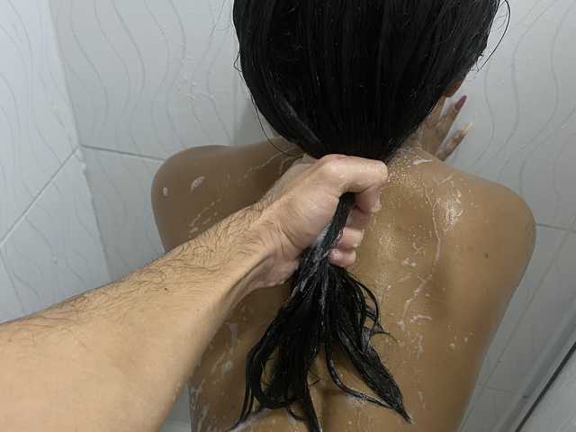 תמונה של הפרופיל little-hot