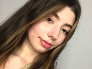 צ'אט וידאו ארוטי little-kit1y