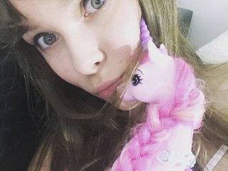 תמונה של הפרופיל LittleKitty69