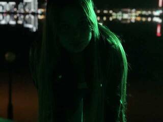 צ'אט וידאו ארוטי littlemewmew