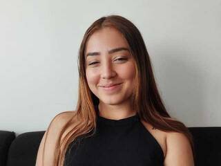 צ'אט וידאו ארוטי littlepaty