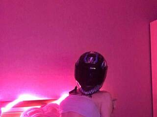 צ'אט וידאו ארוטי LiyaHell