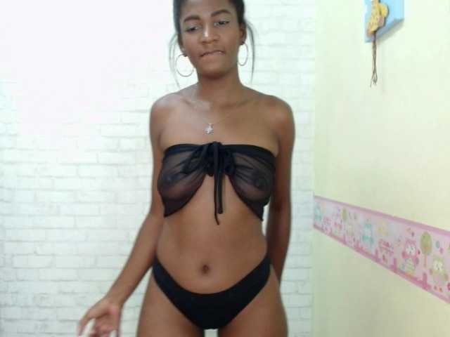 צילומי מסך משודרים Lizzie-Clark