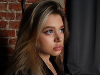 צ'אט וידאו ארוטי llittleggerrl