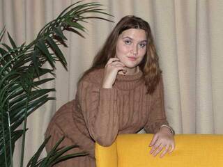 צ'אט וידאו ארוטי LoraBrie