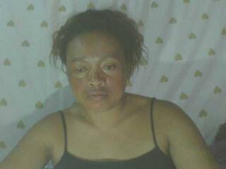 צ'אט וידאו ארוטי LorahXVane