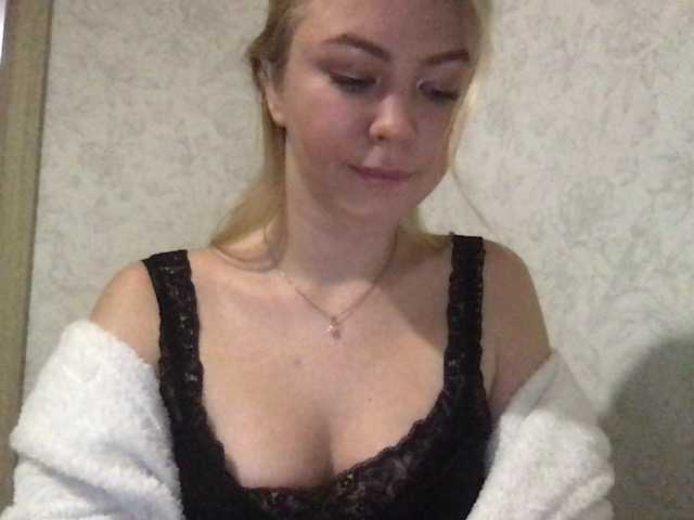 צילומי מסך משודרים LoraQueen