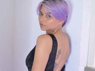 צ'אט וידאו ארוטי lore08