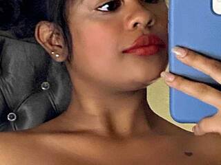 צ'אט וידאו ארוטי lore24a