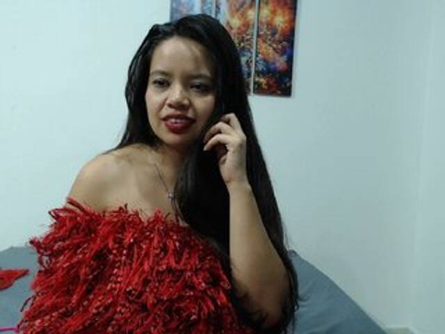 צילומי מסך משודרים Lorehot24