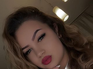 צ'אט וידאו ארוטי LorennCutie