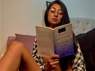 צ'אט וידאו ארוטי louisedaniels