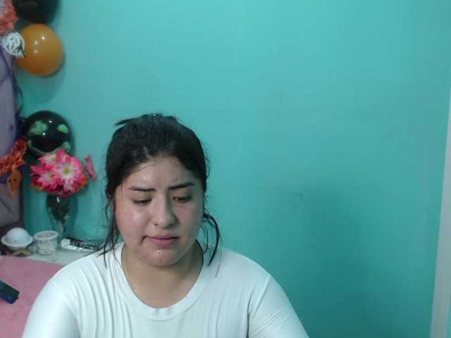 צילומי מסך משודרים LuccyHot