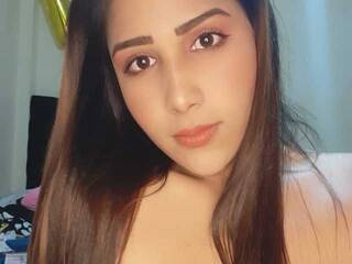 צ'אט וידאו ארוטי luci-rommi