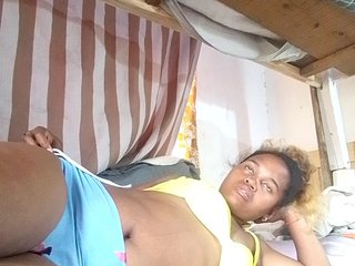 צ'אט וידאו ארוטי Luciahh