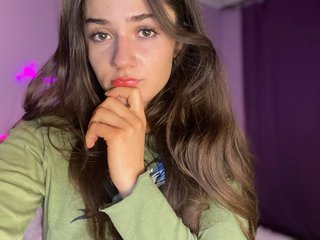 צ'אט וידאו ארוטי Lucie537
